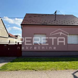 KUĆA 80 m2 NKP S DVORIŠNIM STANOM 43 m2 NKP, DVORIŠTE 566 M2, VINKOVCI, NOVO SEL