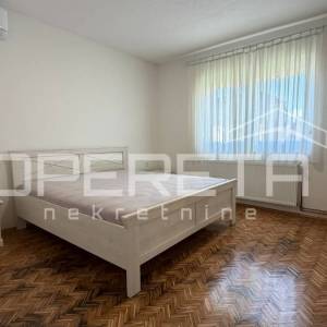 KUĆA 80 m2 NKP S DVORIŠNIM STANOM 43 m2 NKP, DVORIŠTE 566 M2, VINKOVCI, NOVO SEL