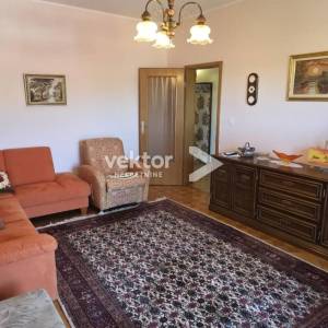 Kuća Pazin, 200 m² + garaža 40 m², mirna lokacija, otvoren pogled