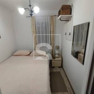 Kuća s dvorištem u Peroju