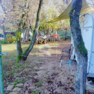 Kuća s dvorištem u Peroju