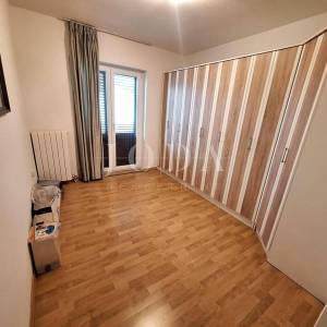 Kuća s prostranom okućnicom i bazenom na iznimnoj lokaciji