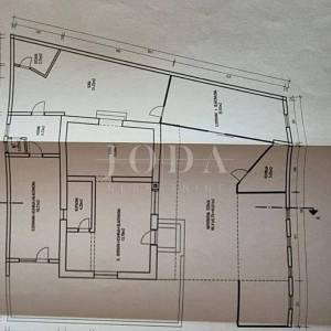 Kuća s prostranom okućnicom u mirnom okruženju, Krk