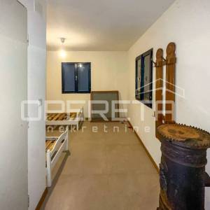 Kuća s velikim zemljištem i maslinama u Bogdanovićima