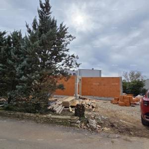 Kuća sa bazenom u gradnji – Medulin