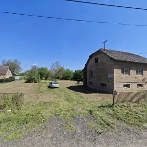 Kuća sa voćnjakom, poljoprivrednim zemljištem i šumom , 34 000 m2