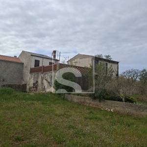 Kuća u Vodnjanu sa dvorištem