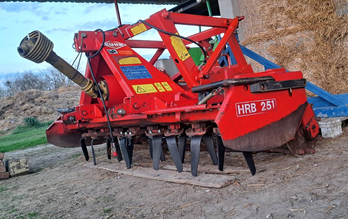 Kuhn HRB 251