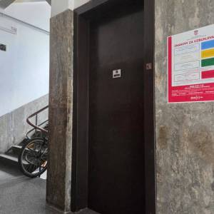 Kvaternikov Trg, 1-sobni stan 15m2, visoko prizemlje