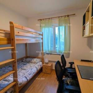 LABIN, Apartman s pogledom na more i vrtom