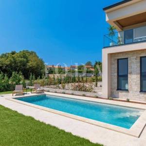 Labin, okolica, moderna Villa s bazenom i privatnim wellnessom