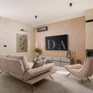 Labin, okolica, moderna Villa s bazenom i privatnim wellnessom