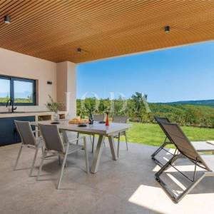 Labin, okolica, moderna Villa s bazenom i privatnim wellnessom