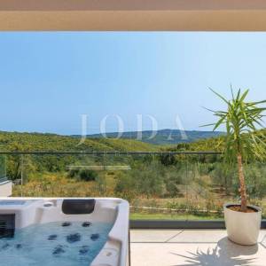 Labin, okolica, moderna Villa s bazenom i privatnim wellnessom
