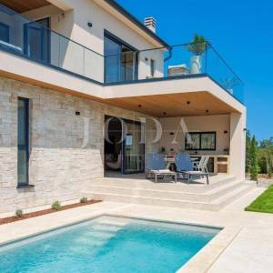 Labin, okolica, moderna Villa s bazenom i privatnim wellnessom