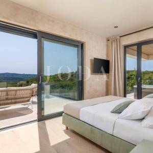 Labin, okolica, moderna Villa s bazenom i privatnim wellnessom