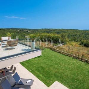 Labin, okolica, moderna Villa s bazenom i privatnim wellnessom