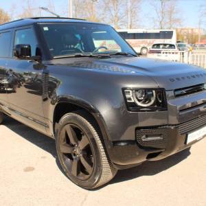 Land Rover Defender 110 X-Dynamic HSE 3.0D 300ks AWD