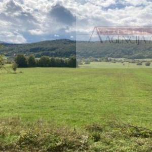 Lika - Stajnica građevinsko zemljište 258 m2 + građevinska dozvola
