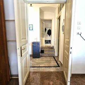 Lovran, stan prvi red do mora 2s+db, 120.26m2 