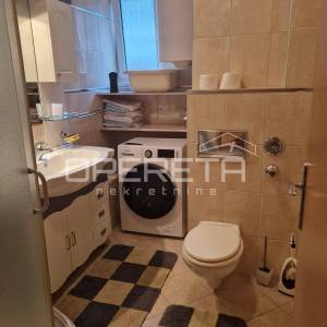 Lovran – Stan s pogledom na more, okućnicom, roštiljem i parkirnim mjestom u mir