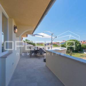 LUKSUZAN STAN U MEDULINU – 95 m² s velikom terasom i parkingom!