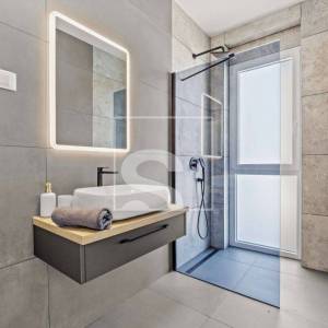 Luksuzna vila s grijanim bazenom u srcu Istre – Štokovci, Svetvinčenat