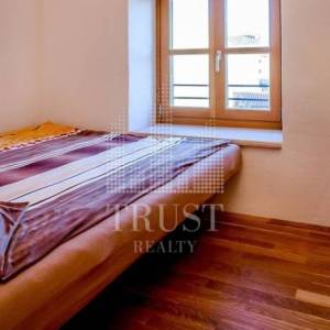 Luksuzni kameni resort – dvije kamene ljepotice s grijanim bazenom i prekrasnim dvorištem, 2 km od mora