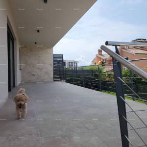 Luksuzni stan s bazenom, novogradnja --Banjole, Volme!Zgrada ima uporabnu dozvolu.