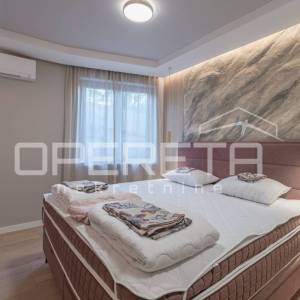 Luksuzni stan za najam u centru Opatije s balkonom i garažom