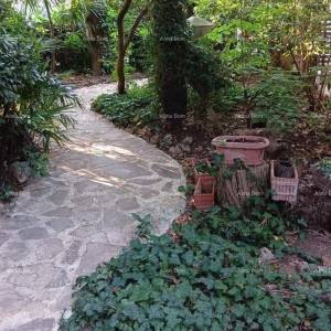 Lungomare – Pula, stan s prostranom terasom i vrtom