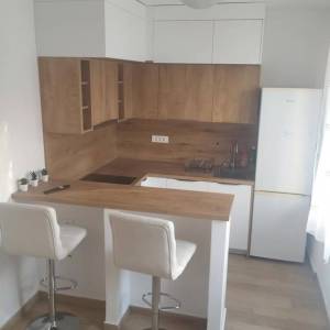 Maksimir-Svetice, novoadaptiran 1-sobni stan 35m2, visoko prizemlje