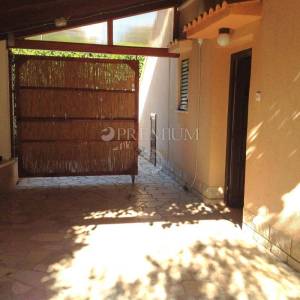 Mali Lošinj, samostojeća kuća s dvije stambene jedinice! 