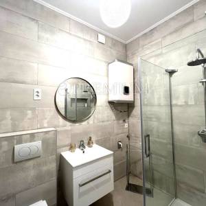 Malinska, apartman s okućnicom, blizu mora!