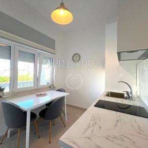 Malinska, apartman u prizemlju s vrtom i parkingom!