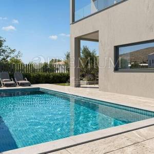 Malinska, dvojna kuća s bazenom – novogradnja na otoku Krku!