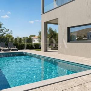 Malinska - novogradnja s bazenom i okućnicom