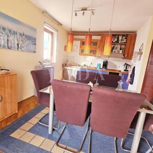 Malinska – stan s pogledom na more na mirnoj lokaciji