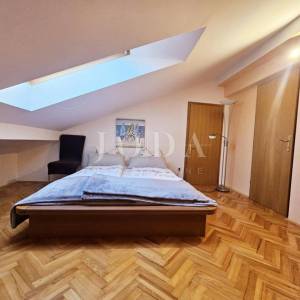 Malinska – stan s pogledom na more na mirnoj lokaciji