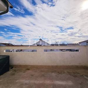 Malinska – stan s pogledom na more na mirnoj lokaciji