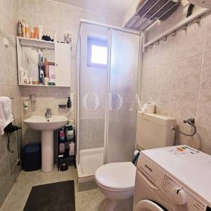 Malinska – stan s pogledom na more na mirnoj lokaciji