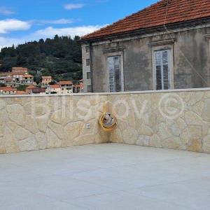 Manja kamena renovirana kuća u centru Blato, Korčula