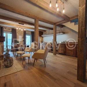 Manja kamena renovirana kuća u centru Blato, Korčula