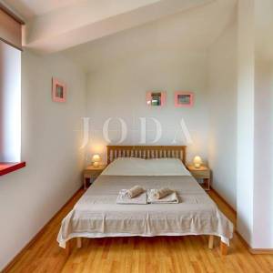 Marčana, Krnica, kuća s bazenom nedaleko mora