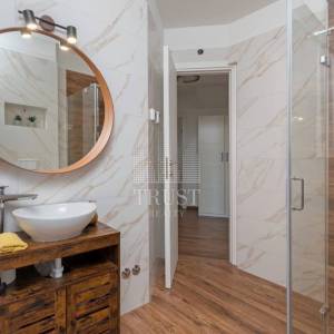 Marčana – suvremena obiteljska kuća s velikom okućnicom, novogradnja