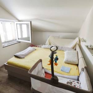 Marinići, 162m2, uređen 4-soban s dnevnim boravkom 