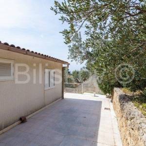 Marušići, prodaja, kuća sa dva apartmana, pogled na more