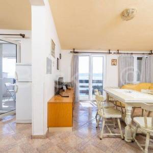 Marušići, prodaja, kuća sa dva apartmana, pogled na more