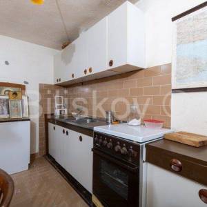 Marušići, prodaja, kuća sa dva apartmana, pogled na more