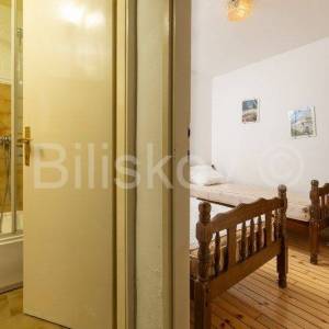 Marušići, prodaja, kuća sa dva apartmana, pogled na more